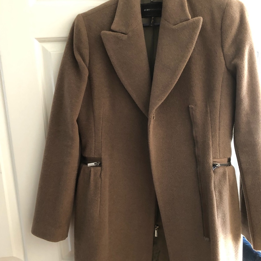BCBG coat size xs
